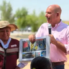 Francisco Bribiescas en actividad de trabajo en territorio