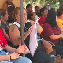 Asamblea informativa en Arecas II, parque Enramada