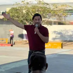 Asamblea informativa en la colonia Carlos Castillo Peraza