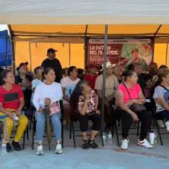 Asamblea informativa en la colonia Carlos Castillo Peraza