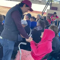 Parajes del Oriente, con las y los vecinos