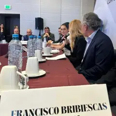 Francisco Bribiescas en actividad de trabajo en territorio