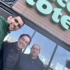 Francisco Bribiescas en actividad de trabajo en territorio