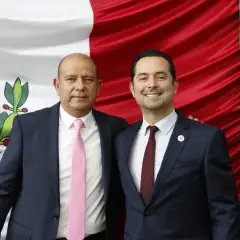 Francisco Bribiescas en actividad de trabajo en territorio