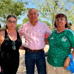 Francisco Bribiescas en actividad de trabajo en territorio