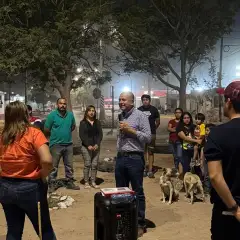 Francisco Bribiescas en actividad de trabajo en territorio