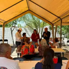 Visita a adultos mayores en San Isidro